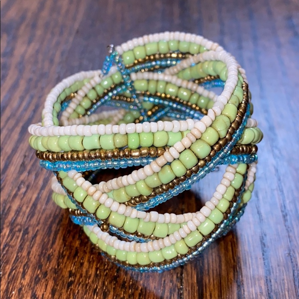 Beaded cuff bracelet. Beautiful!! - Picture 2 of 6